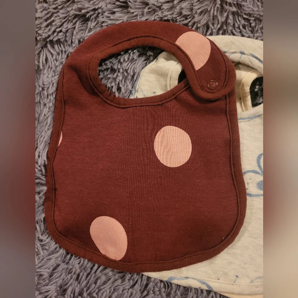 NWOT 5 Assorted Baby Bib Set